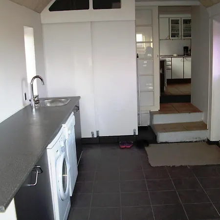 In With 3 Bedrooms And Wifi Prázdninový dům