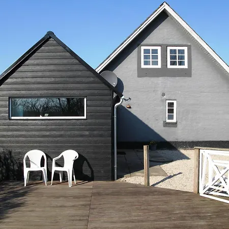 In With 3 Bedrooms And Wifi Prázdninový dům Rudkøbing